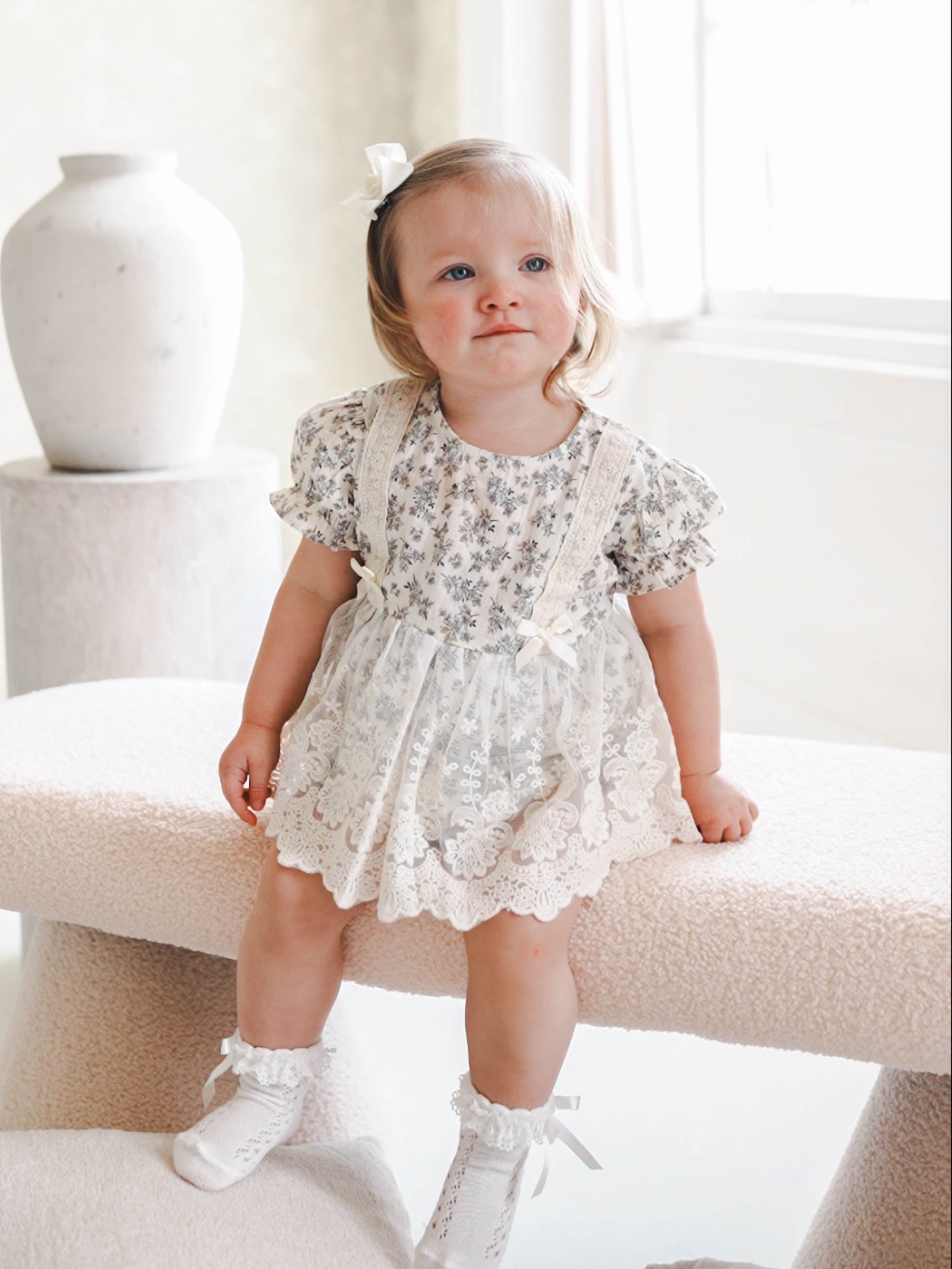 Maisons — The Willow Lace Vintage Set