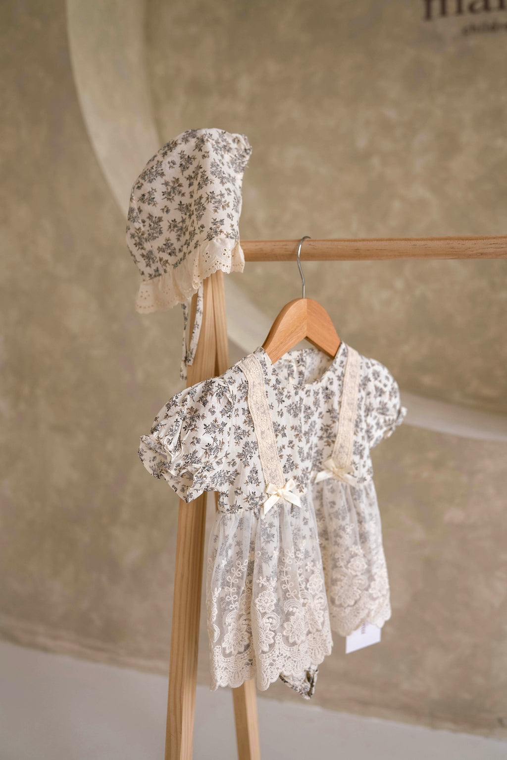 Maisons — The Willow Lace Vintage Set