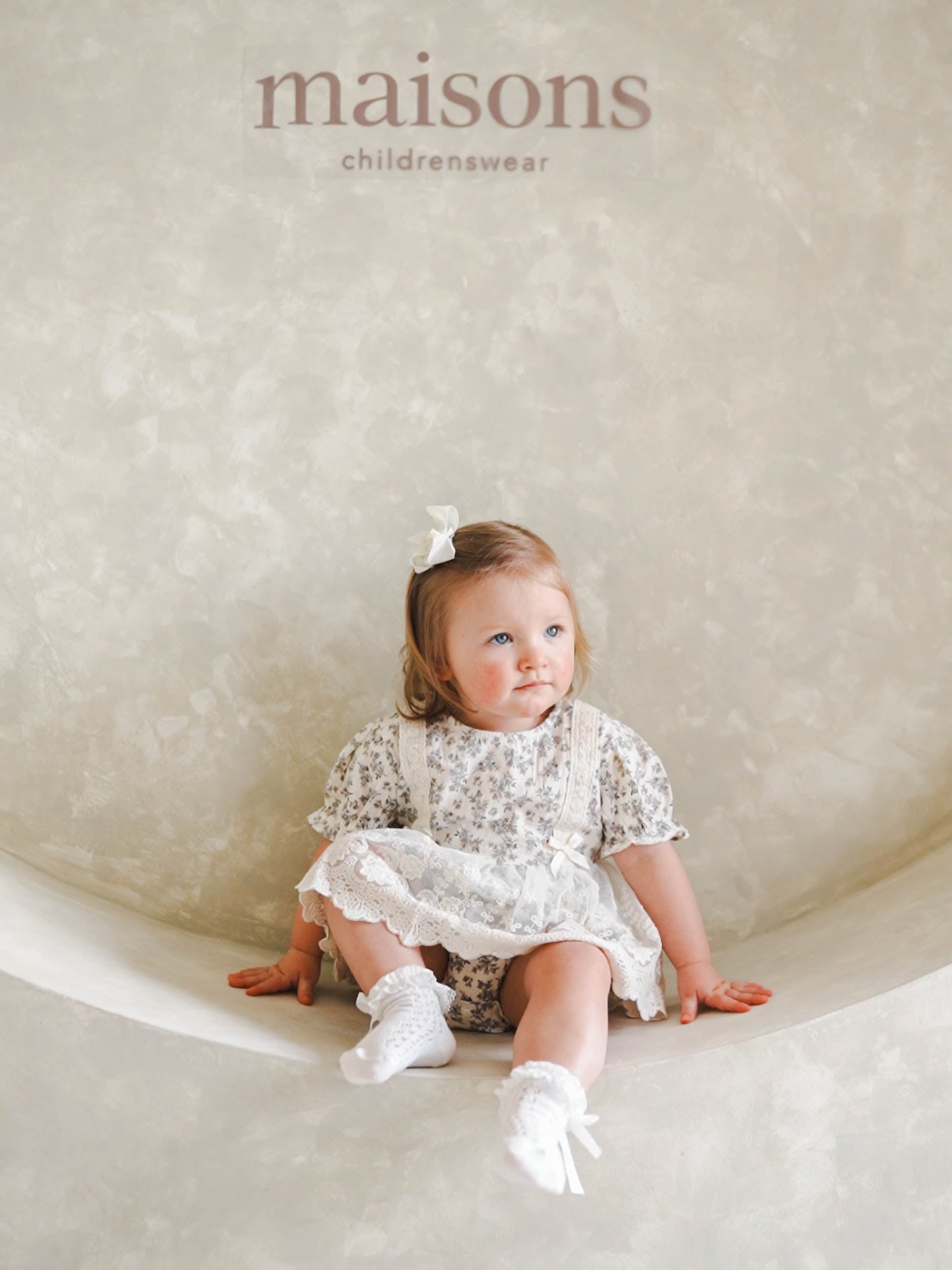Maisons — The Willow Lace Vintage Set